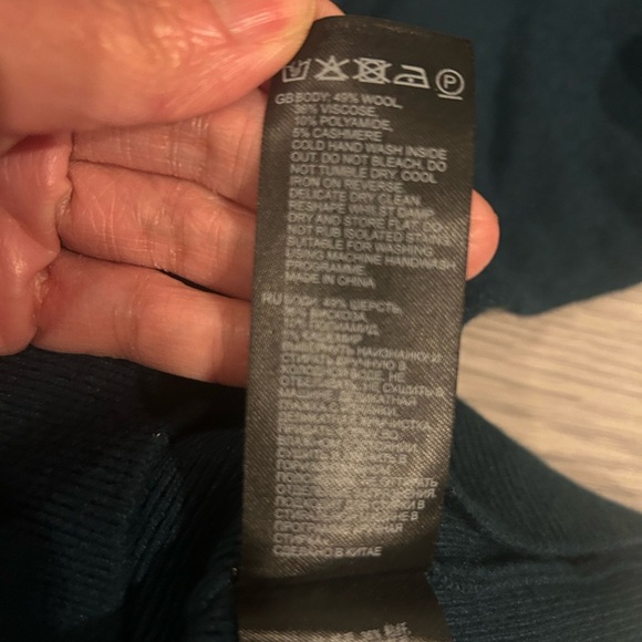 Reiss Frankie Ruched Sleeve Wool Blend Sweater Size S - Picture 4 of 5